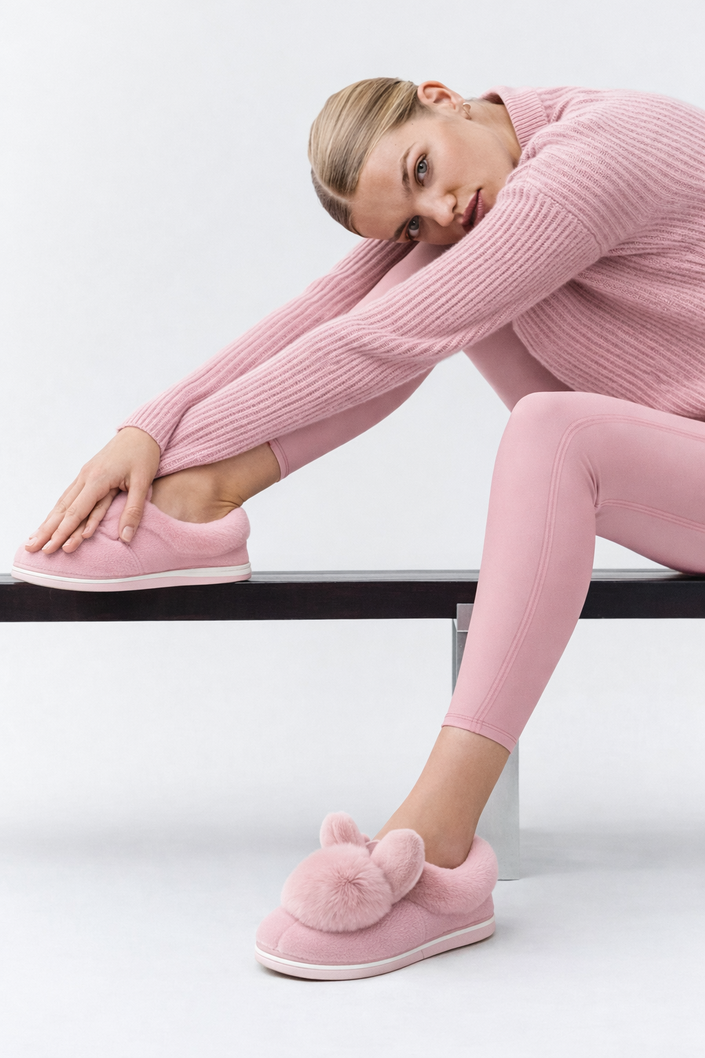 Mini Conejo rosado cerrada