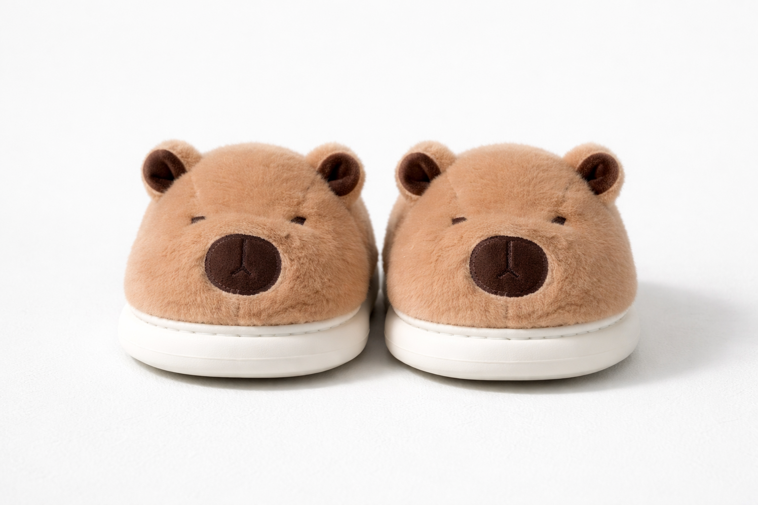 Pantufla Capíbara cafe