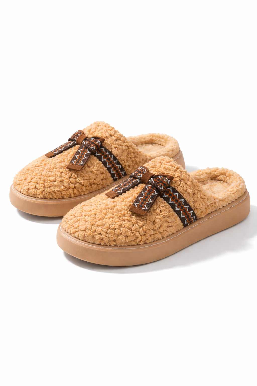 Pantufla moño bordado beige