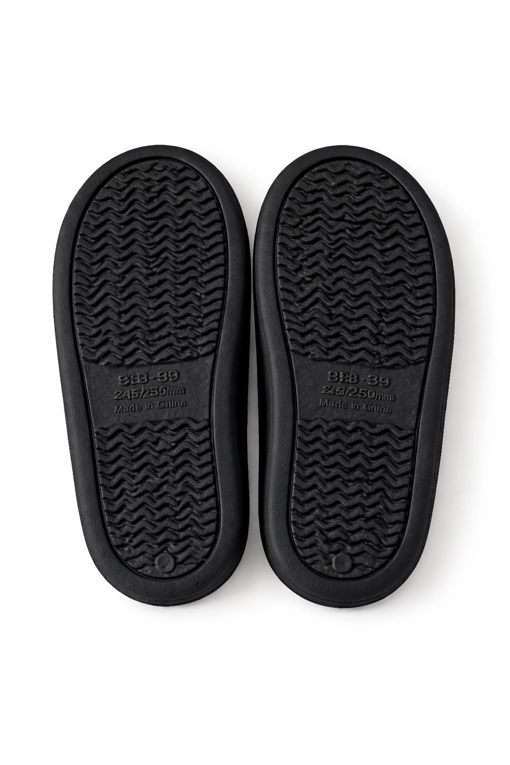 Pantufla moño bordado negra