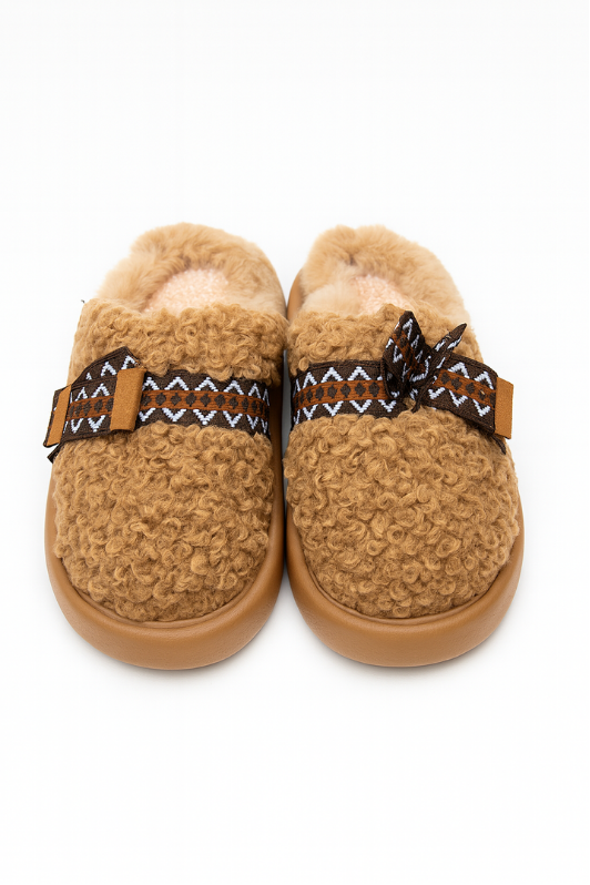 Pantufla moño bordado beige